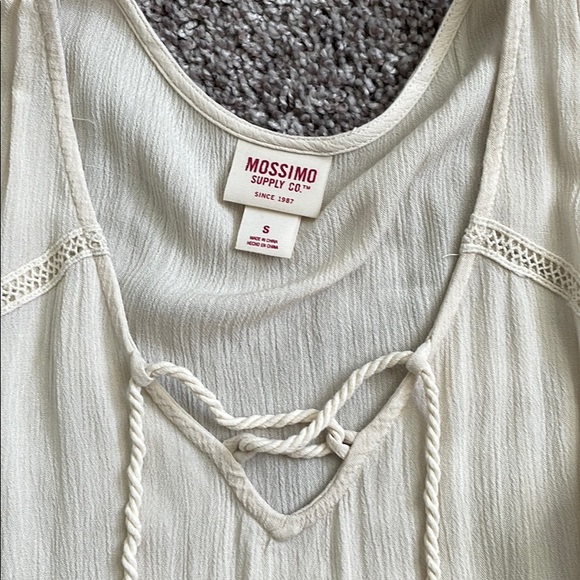 Mossimo Supply Co. Women’s Tank Top - Picture 4 of 6